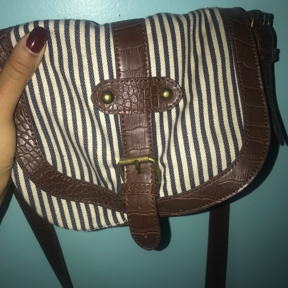 Cross body purse